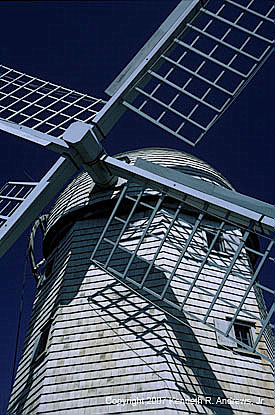 kra205003-25-Windmill-04