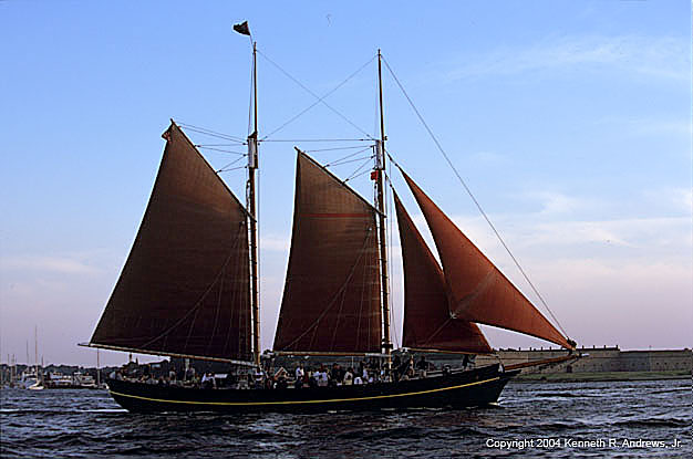 kra204059-14-Schooner-Aurora